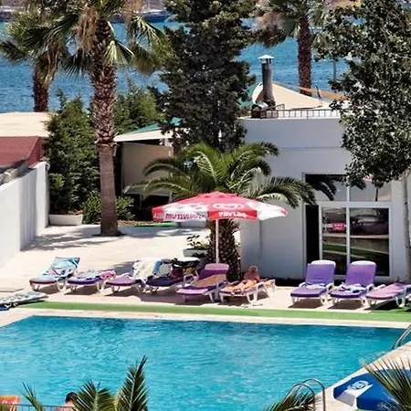 Baba Hotell 3*